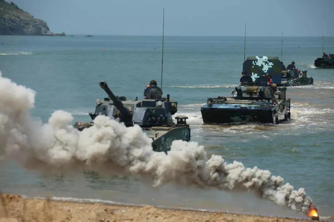 我们比任何人都希望祖国能够和平统一，我们以前所做的一切也是为了这个目标，包括经济