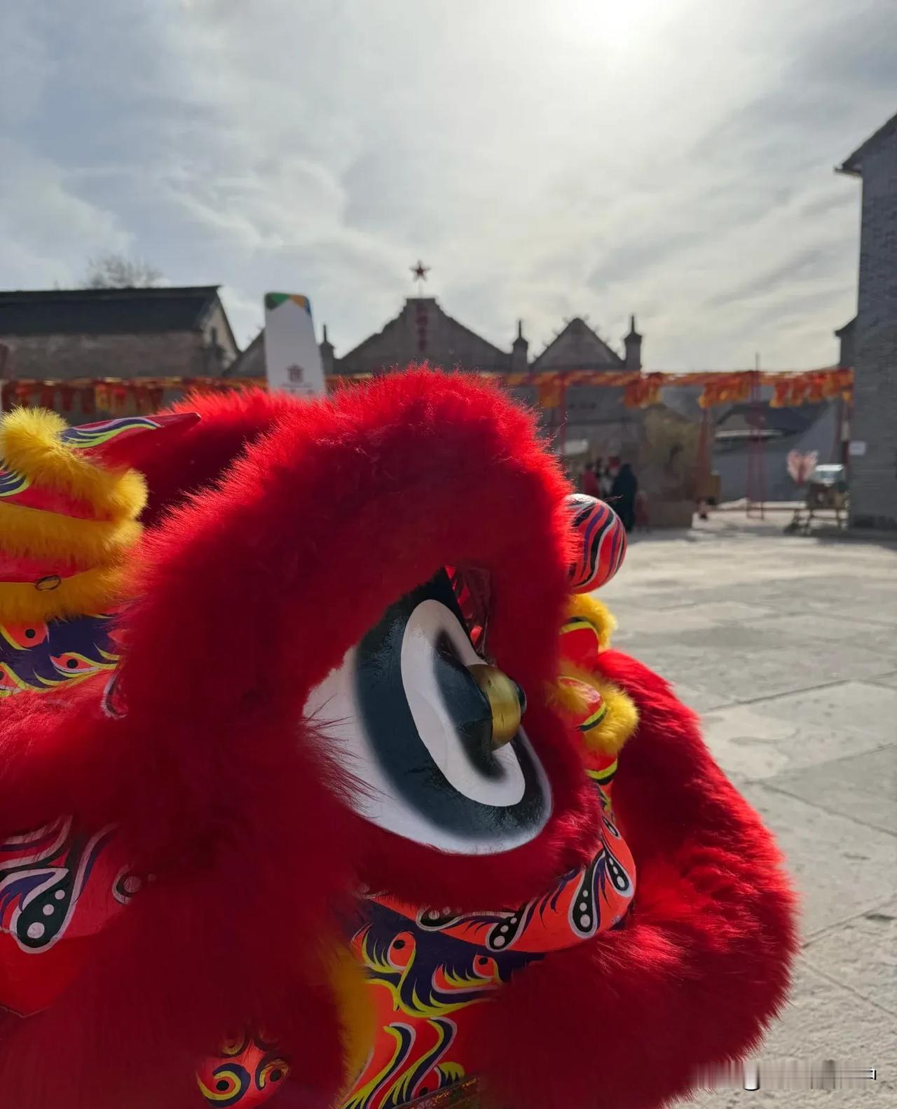 太原古县城不知道说你什么好！

下午逛完晋祠，本着“来都来了”的心态，想着就近去