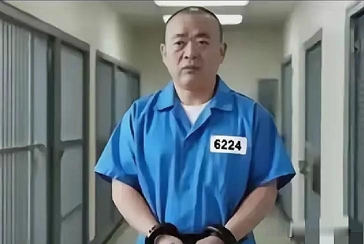 释永信有两个哥哥俩、一个弟弟，还有一个妹妹，释永信发迹后，家人也沾了光，家里建了