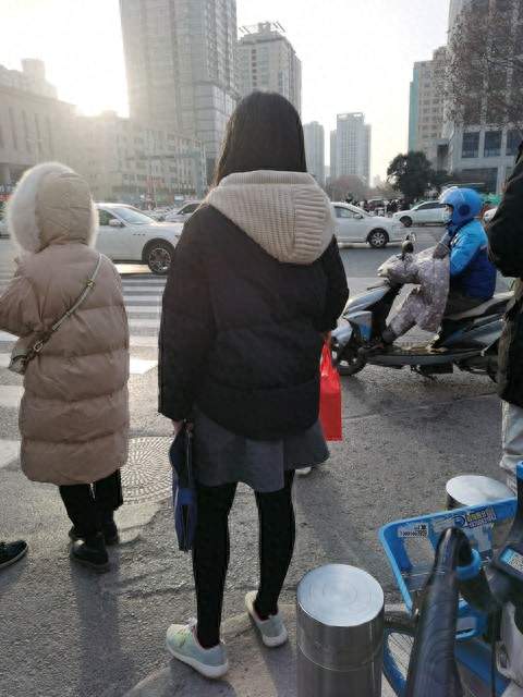 西安27岁自闭症女儿查出怀孕，母亲没让打掉，而是去了趟公证处