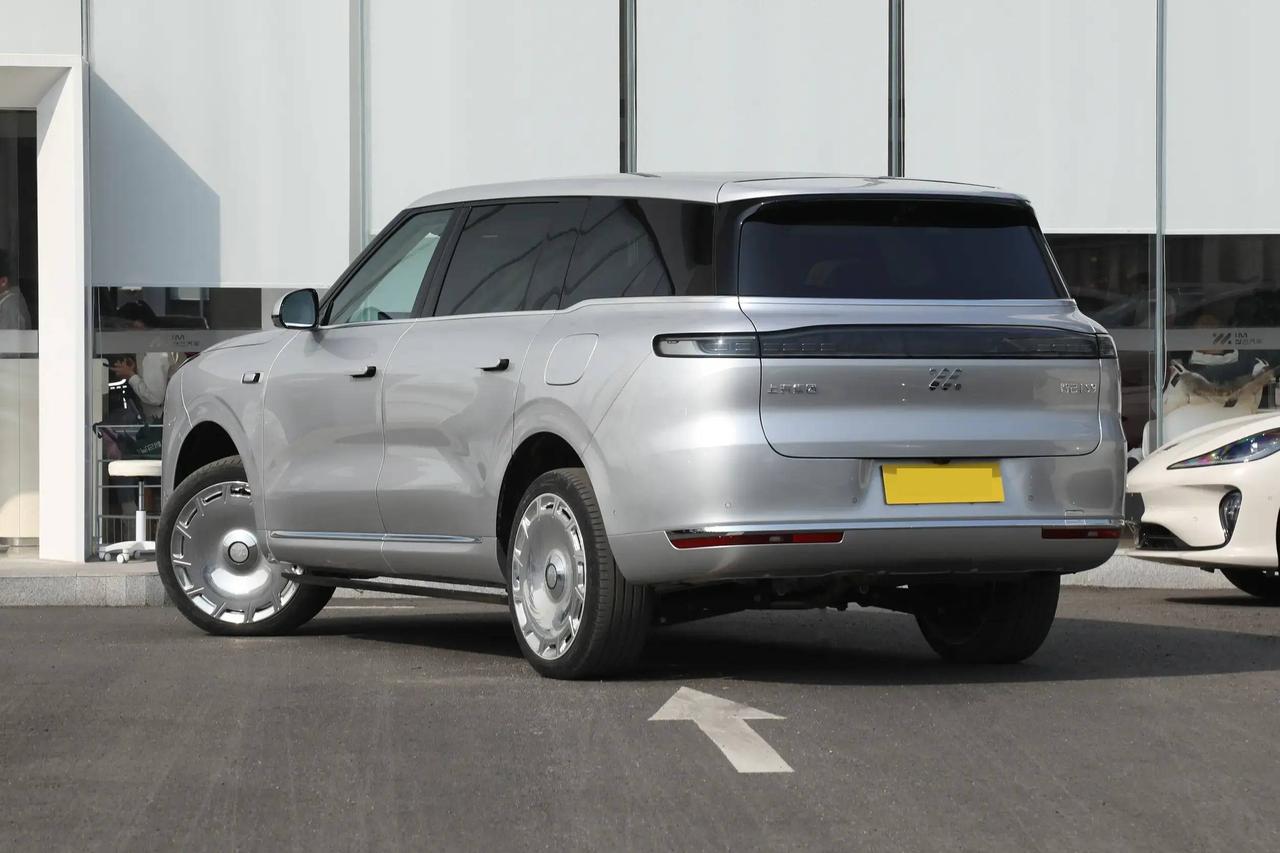 2026年关注车型：智己LS9 Hyper版
智己LS9 Hyper版是智己汽车