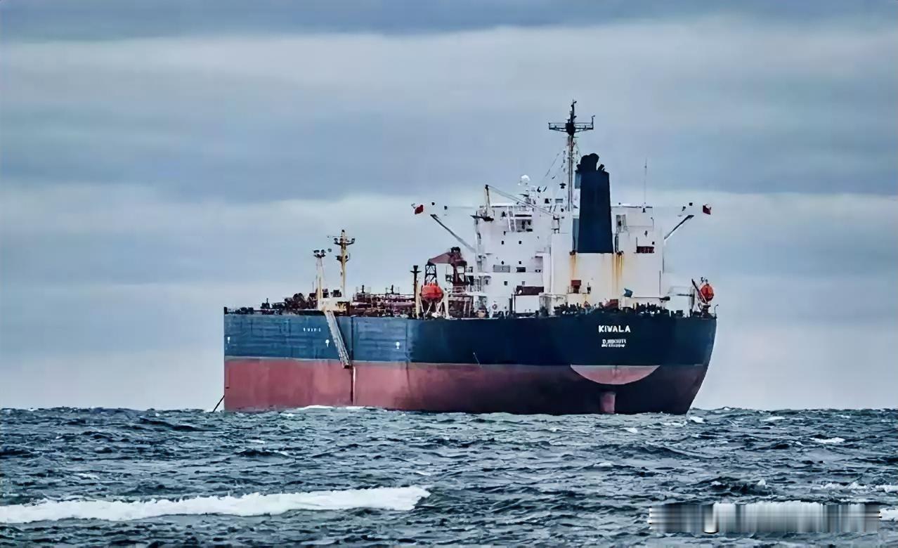 局势已经非常危险，美国军事专家前五角大楼官员派恩警告称，如果美国继续对伊朗进行海