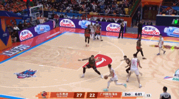 陶汉林大帽郭艾伦是犯规，落寞大腕英雄迟暮，裁判都不给球星待遇

就算郭艾伦复出，