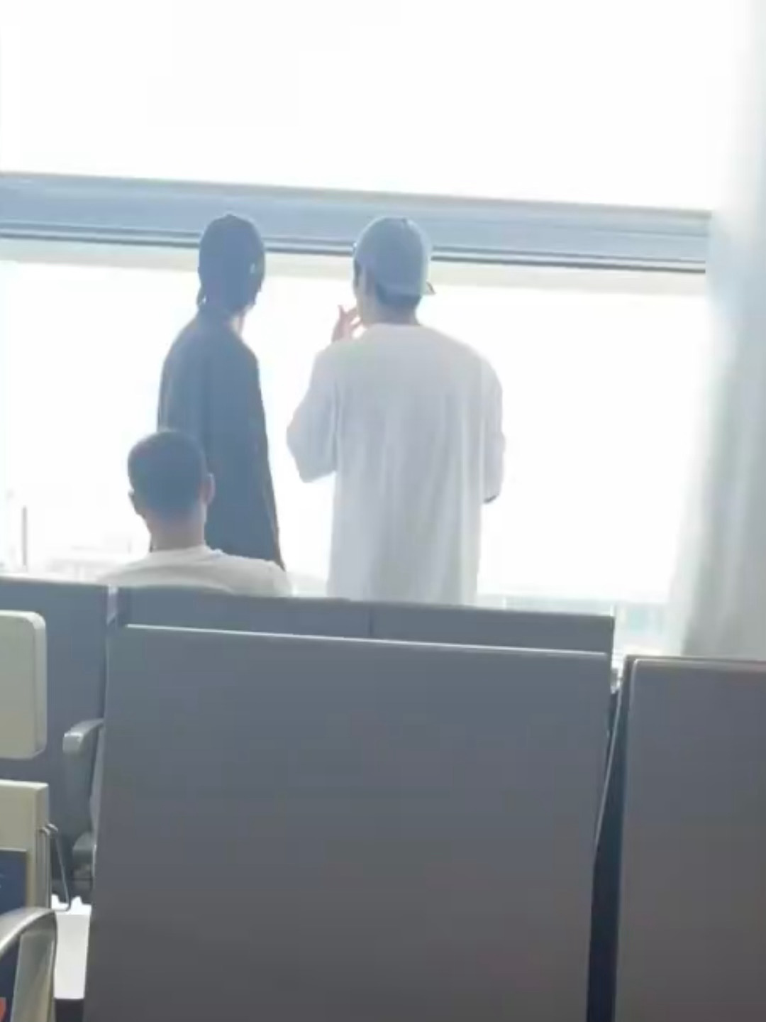 还有没见过的海白菜陈年饭体型差太典了啊啊啊 