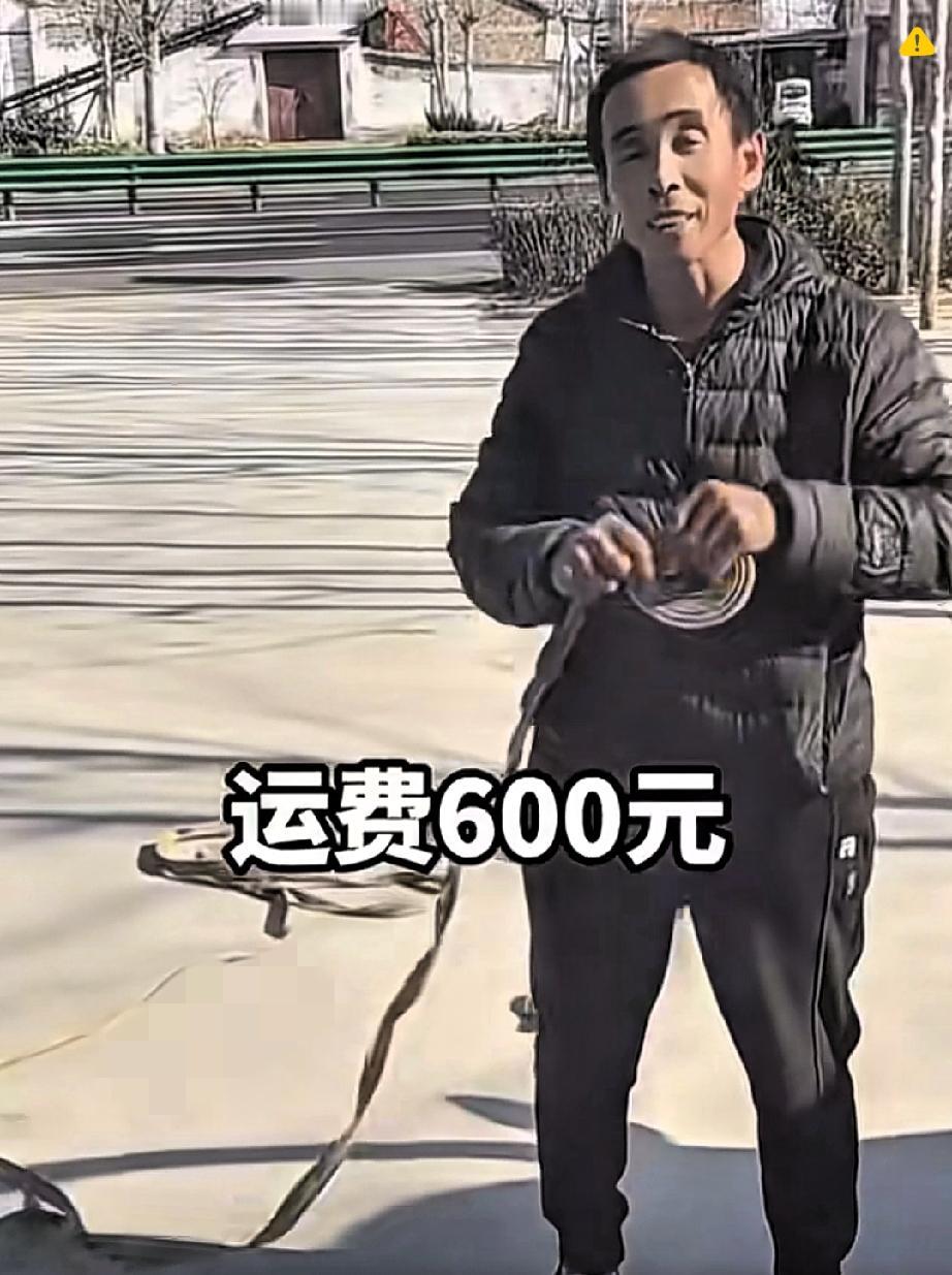 活该发财！
这100块的格局，真的太暖了
 
谁能想到，一趟普通的货拉拉订单，竟