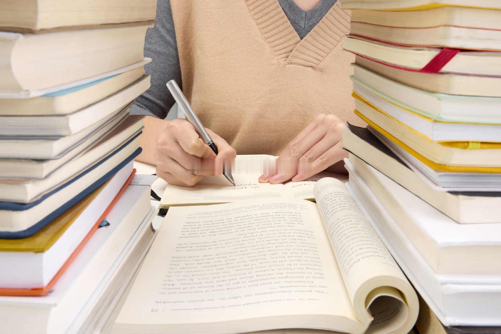 山西开启中高考身份证制发急事快办服务   2026年中高考在即，为解决考生在中高