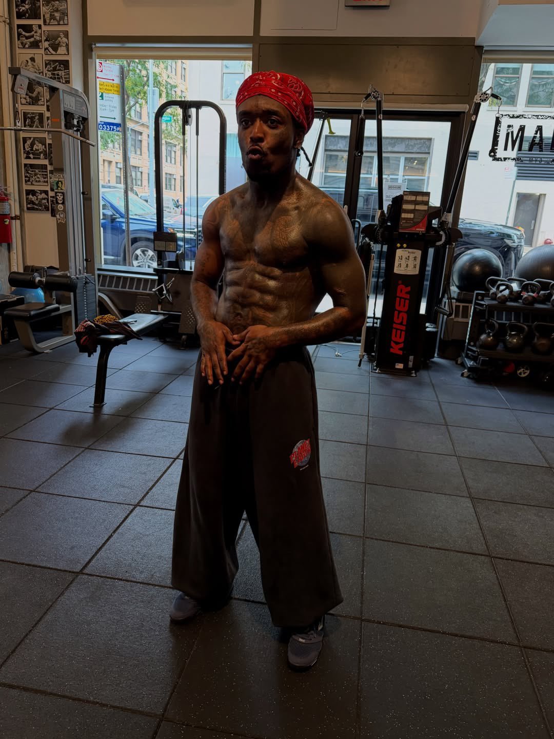Lil Uzi Vert 展示锻炼成果 ​​​
