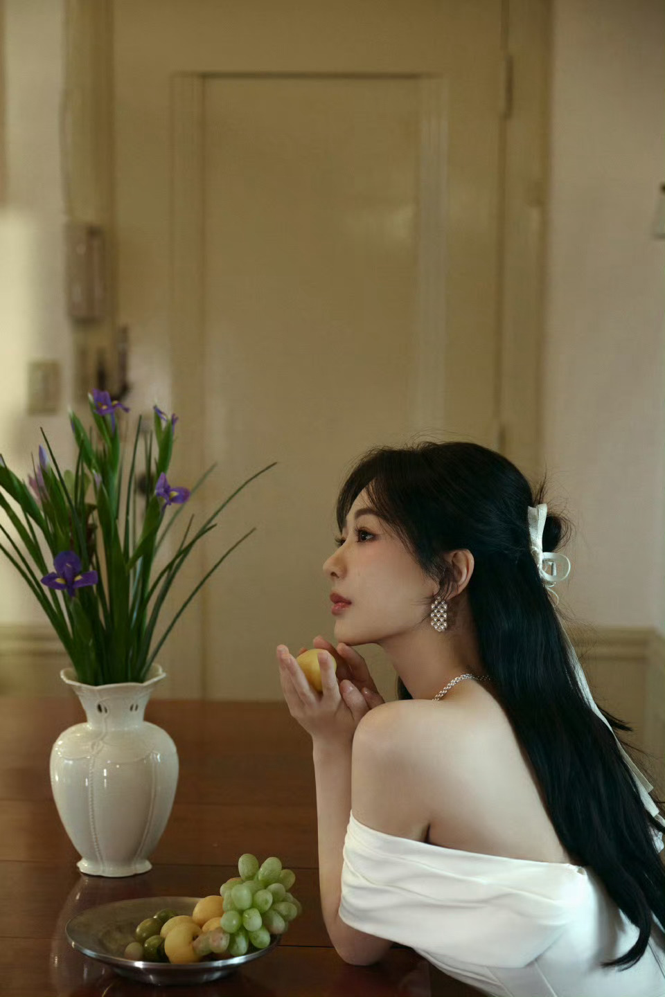 杨紫[超话]杨紫董竹君💜杨紫玉兰花开君再来距离不是问题 双向奔赴才是关键 𝓓