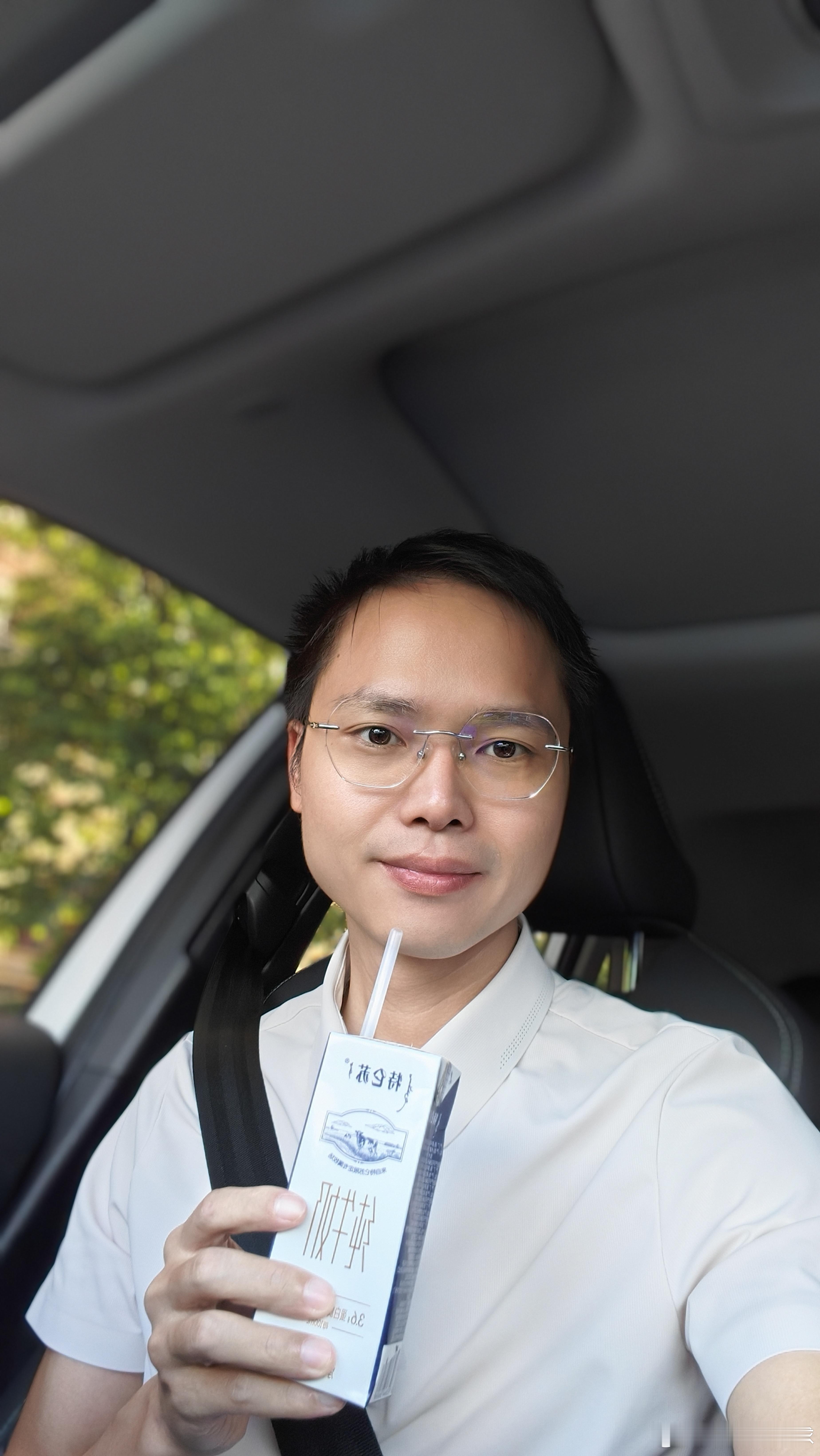 说一个感悟，这个世界的真理永远只掌握在极少数人的脑袋中，这个世界的财富绝大部分只