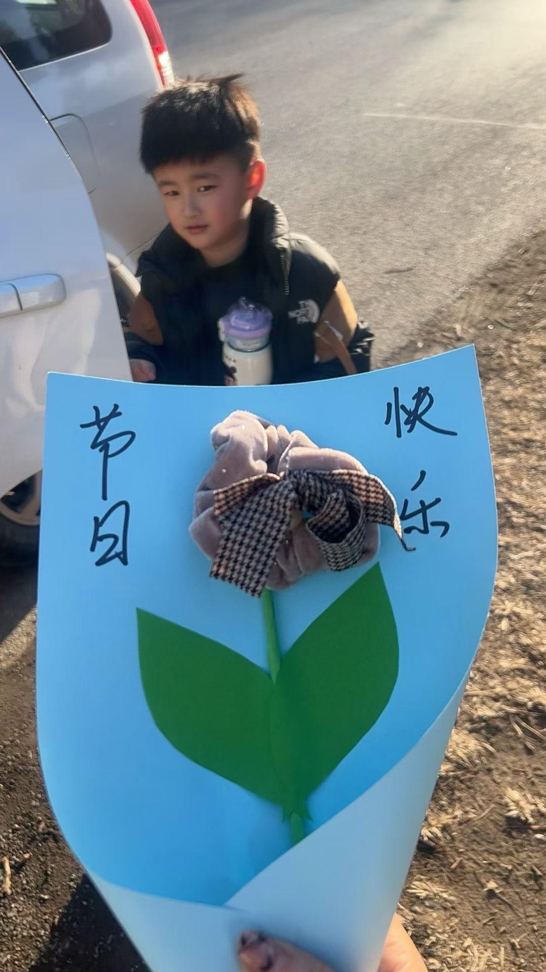 节日快乐！手工花束送给最特别的人💐🎉