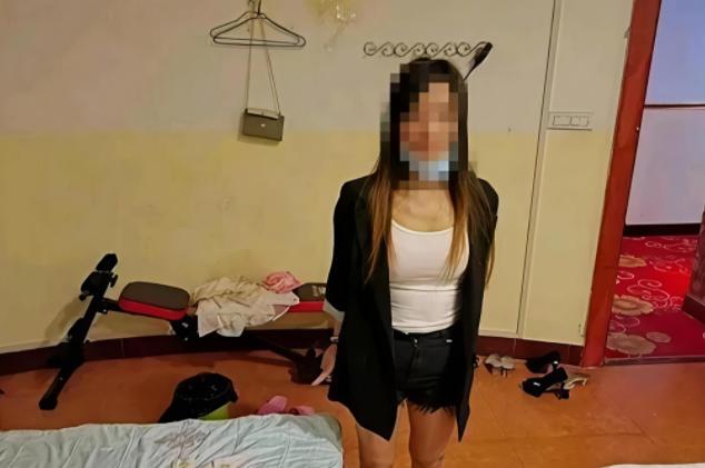 判了9个月！广西百色一名52岁女子，明知自己感染 HIV，在接受免费治疗期间，竟