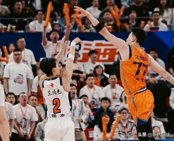 广东宏远目前急需解决的七大问题，杜锋的用人方式首当其冲，不要再用张皓嘉了！
第一