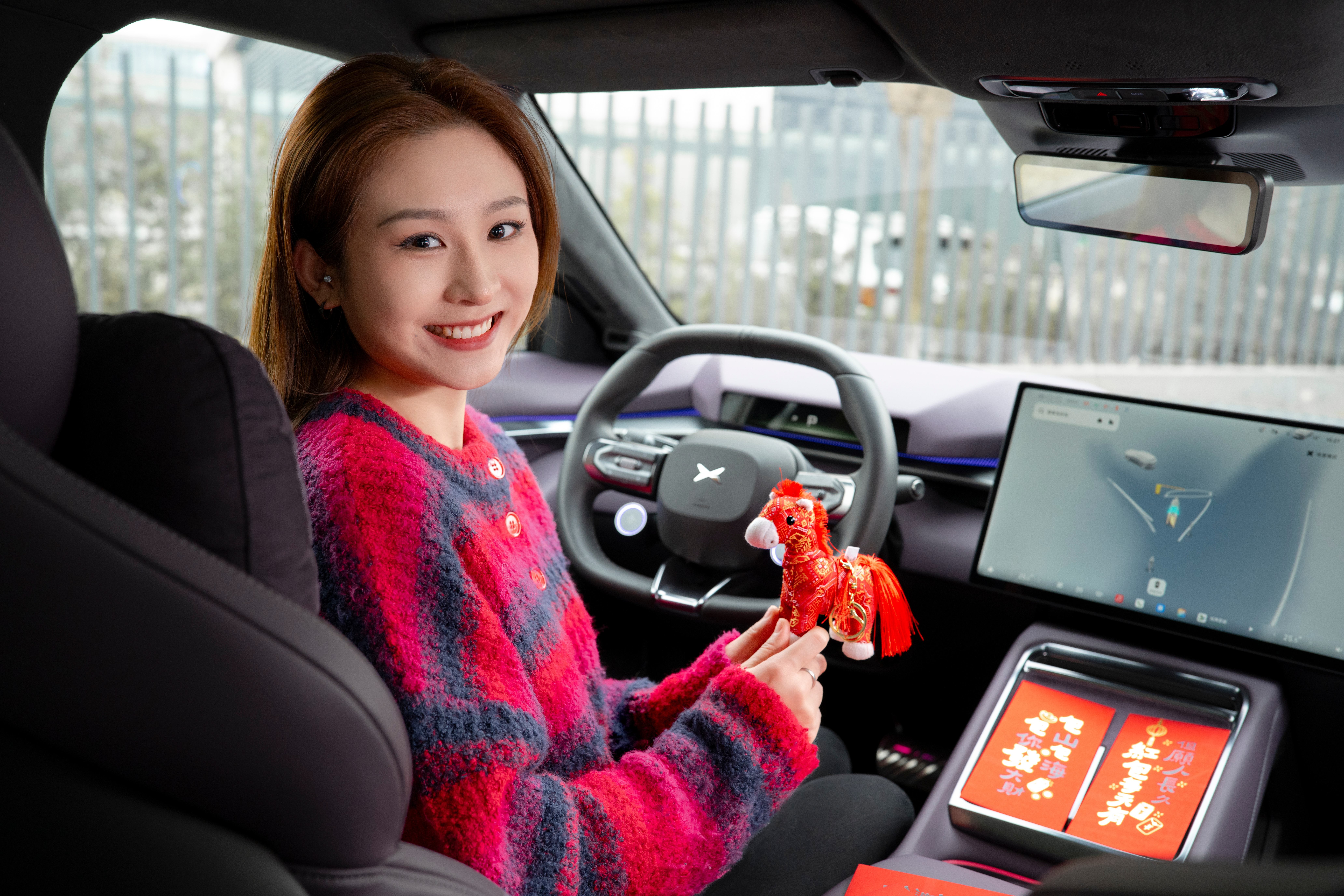 你会开车回家过年么？你会开电车回家过年么？第一个问题其实已经不是问题了，现在自驾