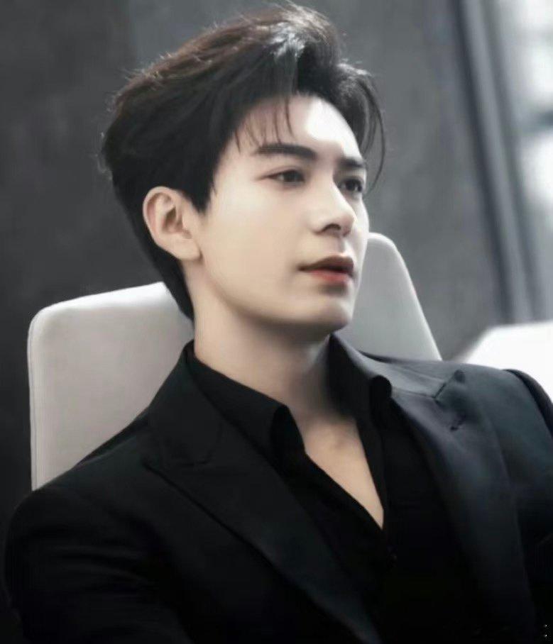 陈星旭说很喜欢王一博的表情包陈星旭反复刷王一博表情包，还存进自己的收藏夹，这喜欢