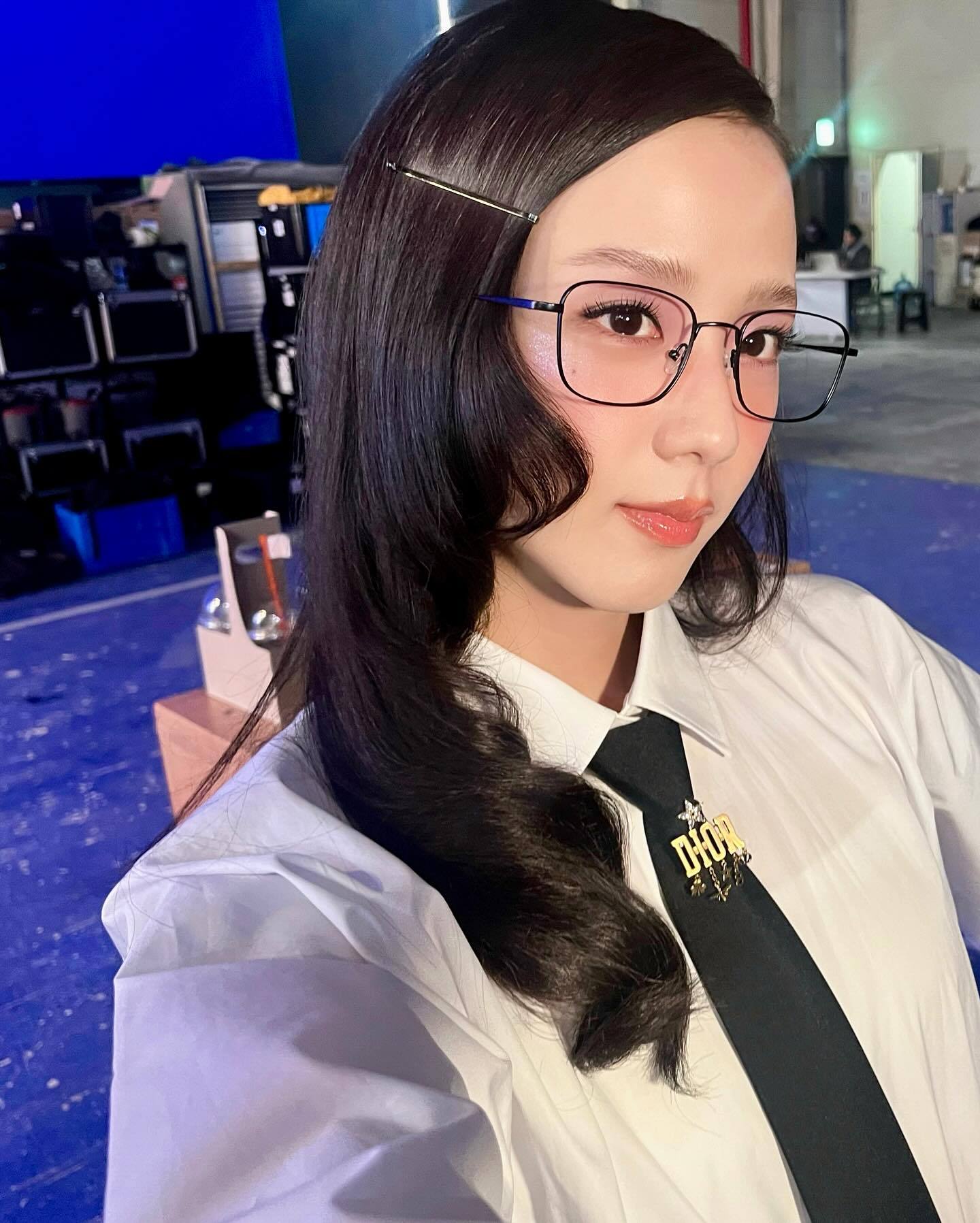 Jisoo ins更新👓 