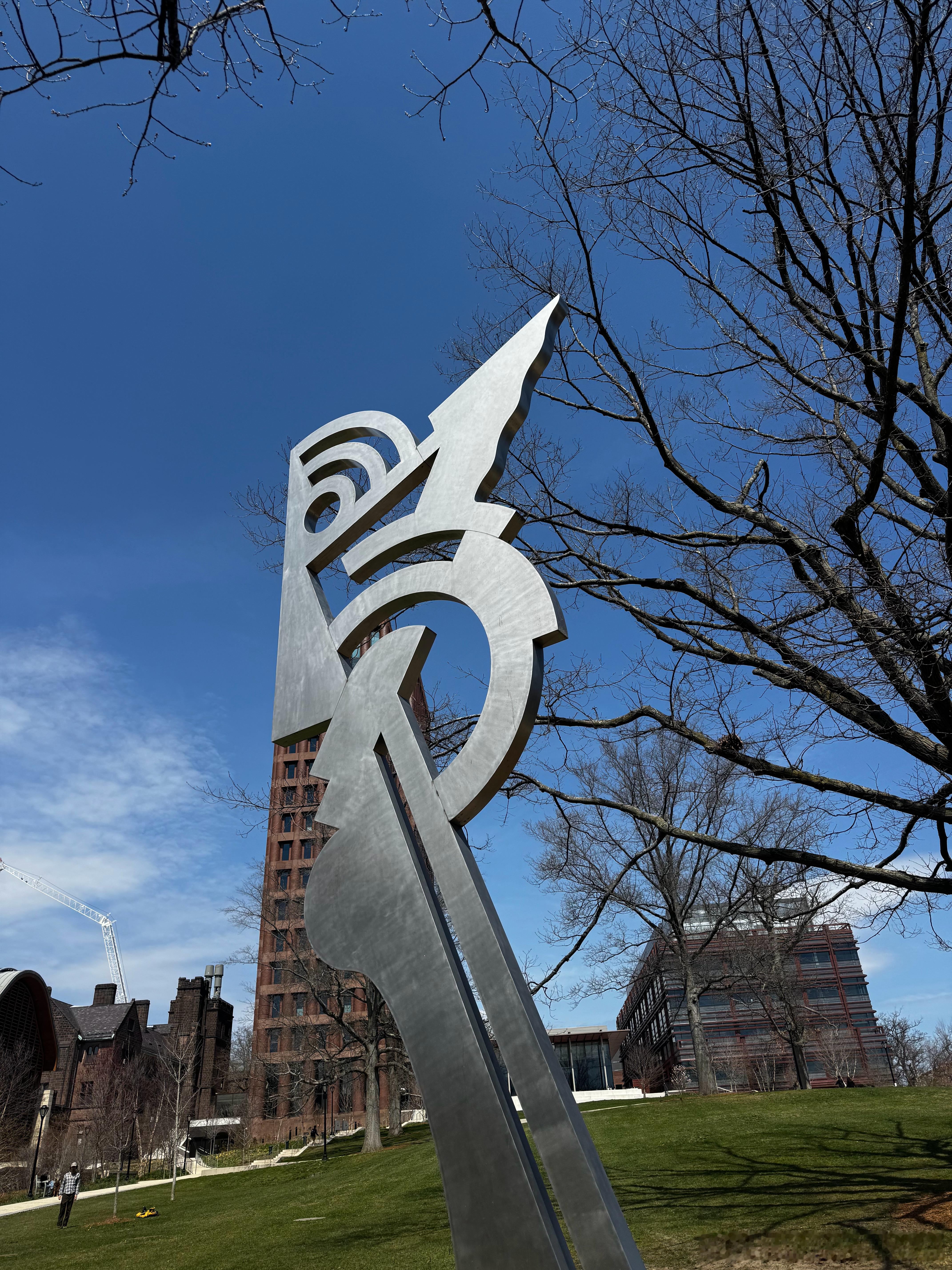 最近遇到好多新认识的中国朋友，夸奖我中文水平真好，应该如何答复啊？在线等