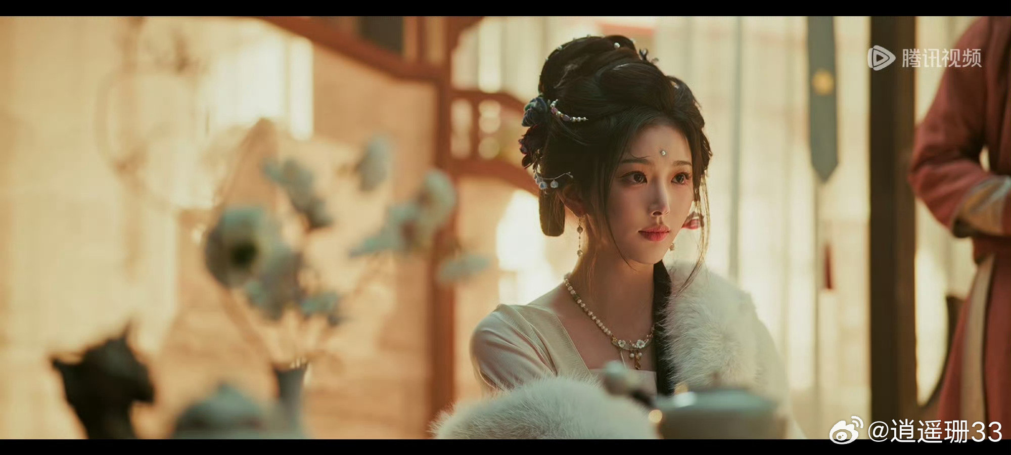 孔雪儿 穿皮貂的女人好有种狠狠被孔雪儿在《逐玉》里圈粉！穿皮貂又美又飒超有种，温