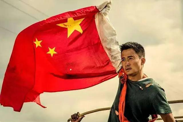 我们错怪吴京了！《战狼2》其实拍得太保守，红海正在上演《战狼》电影中的画面！

