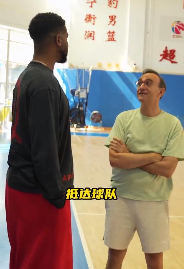 NBA 首轮 8 号秀空降沈阳！辽篮新赛季第一位外援与球队汇合，是惊喜还是双刃剑