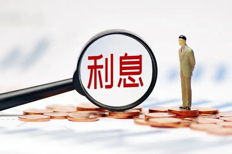 借1万块1年利息掏了2400元网贷这玩意儿，坑太多了。借1万网贷一年可能得多掏2