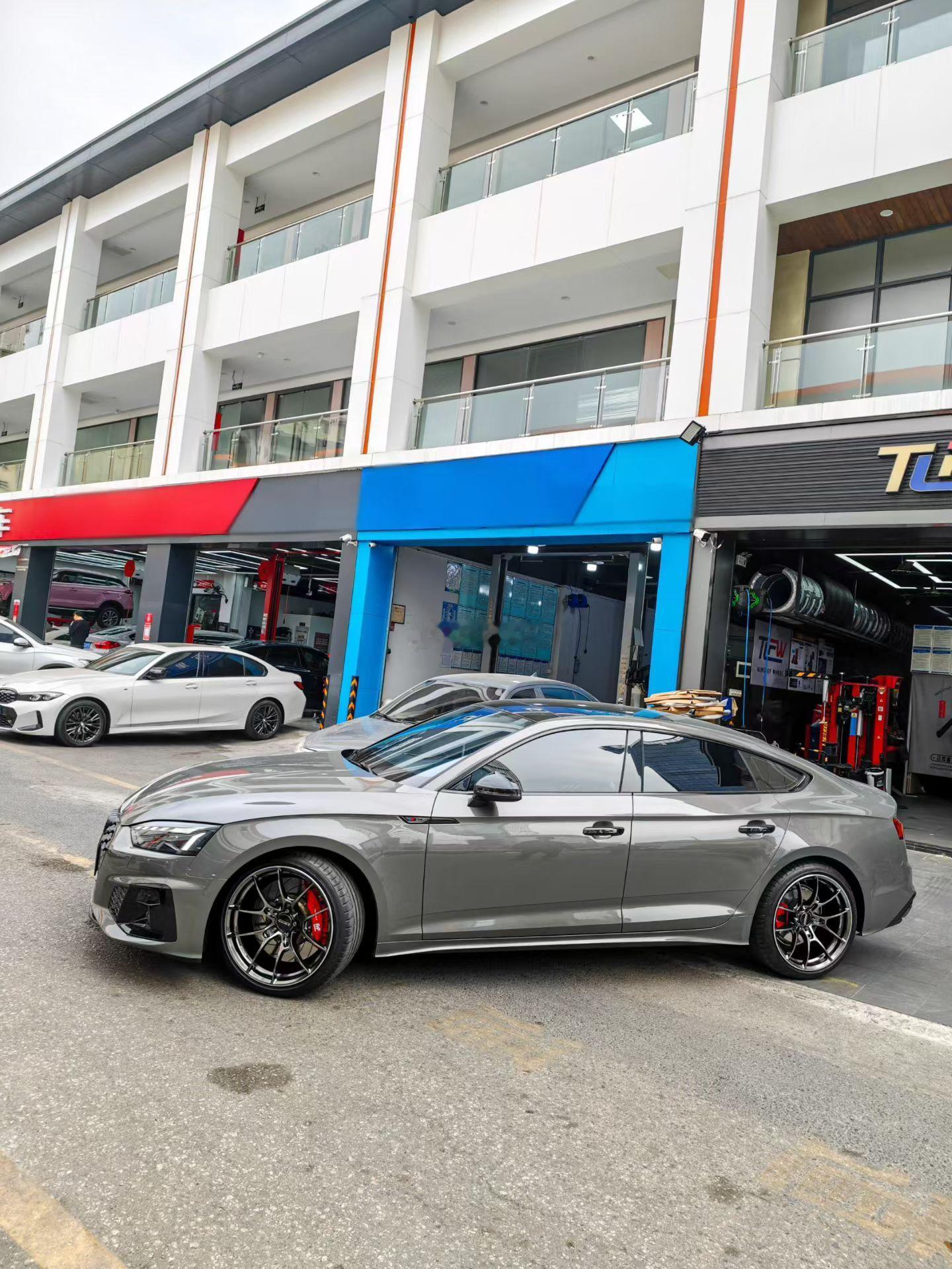 感谢江门大哥来店换新鞋 奥迪A5 完工案例供参考全新RAYS G025 HK 1