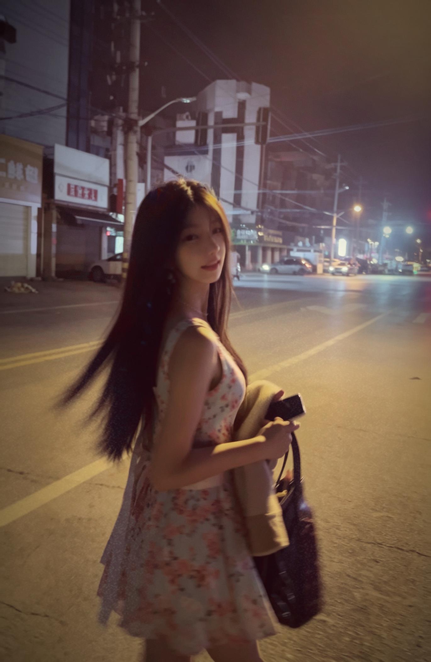 “从我初恋那天起 先是甜蜜”