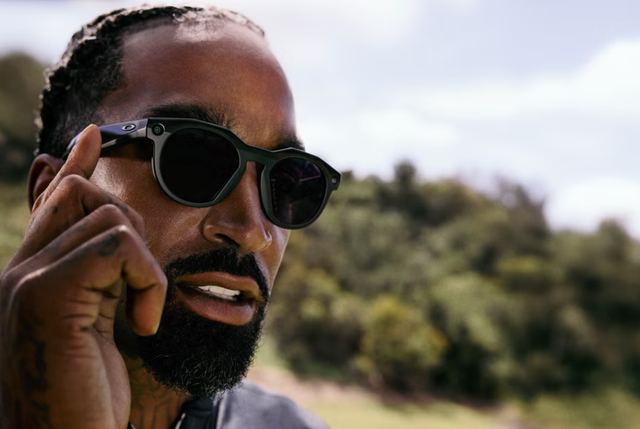 首銷破三萬臺，「賣爆」的小米眼鏡給行業帶來了什么？