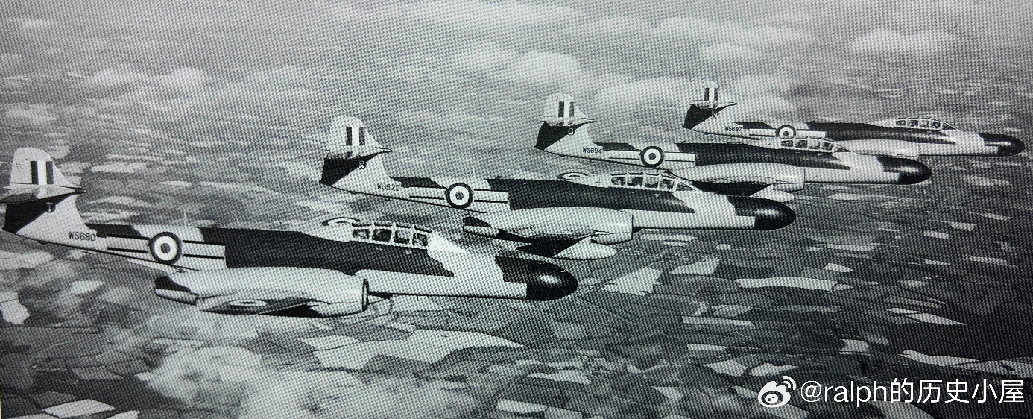 英国皇家空军第25中队Meteor流星NF12战斗机，机鼻长5.17米，用以安装