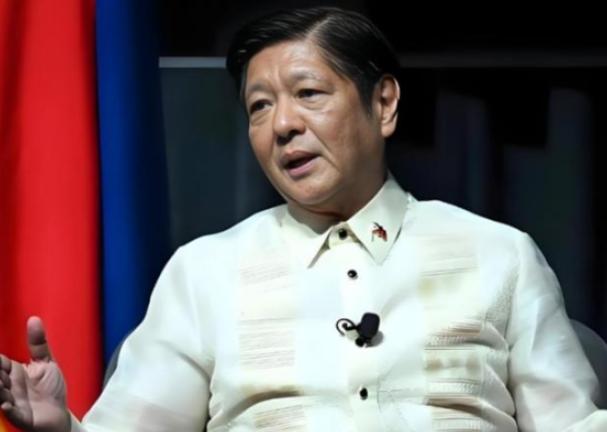 菲律宾倒向了美国，新加坡倒向了美国，柬埔寨倒向了美国，越南也在倒向美国的路上..