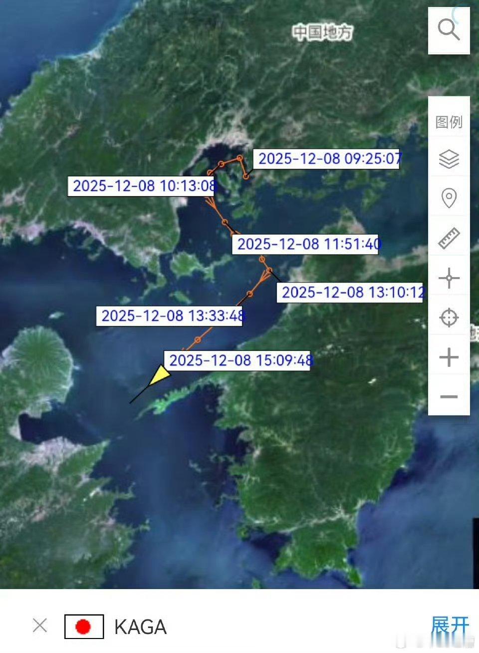 日本加贺号两栖攻击舰出动了估摸着是想过去拦截辽宁舰不过就加贺号那点战斗力最终会变