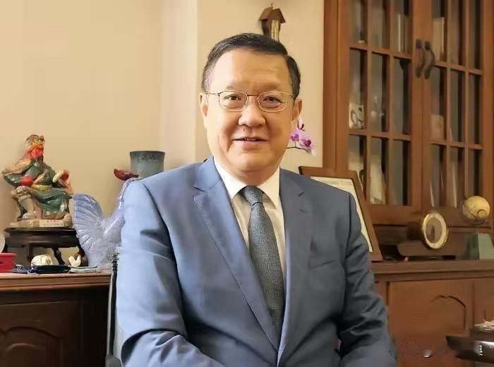 介文汲的“中国说”！

生在台湾的介文汲先生，日前说出了他的“中国观”：我生在台