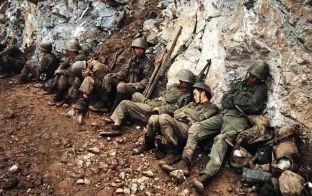 1943年7月，潜伏在日伪广州特务处的孙照文，被处长李道轩喊去谈话，当他毫无防备