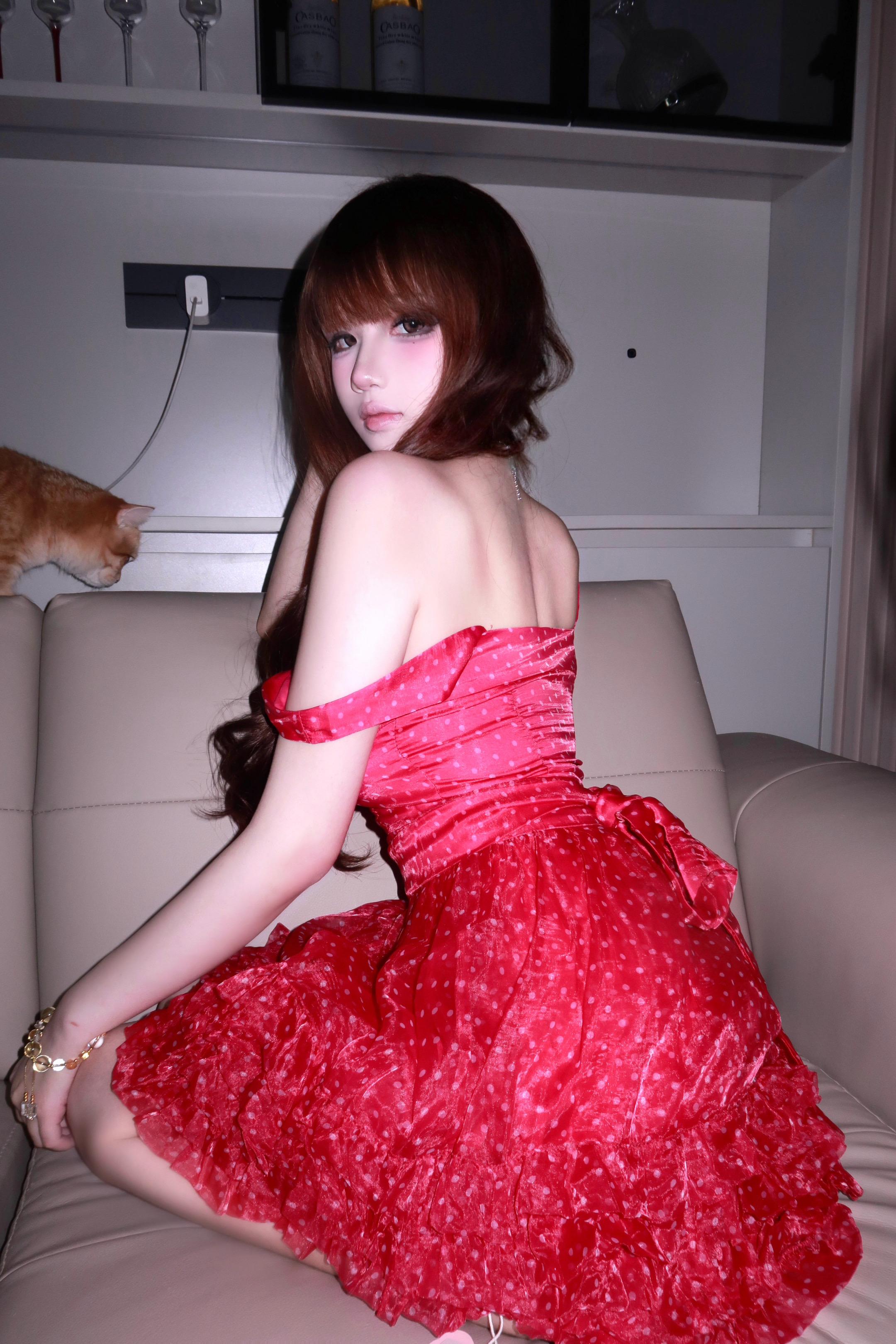 爱不纯粹 恨不绝对