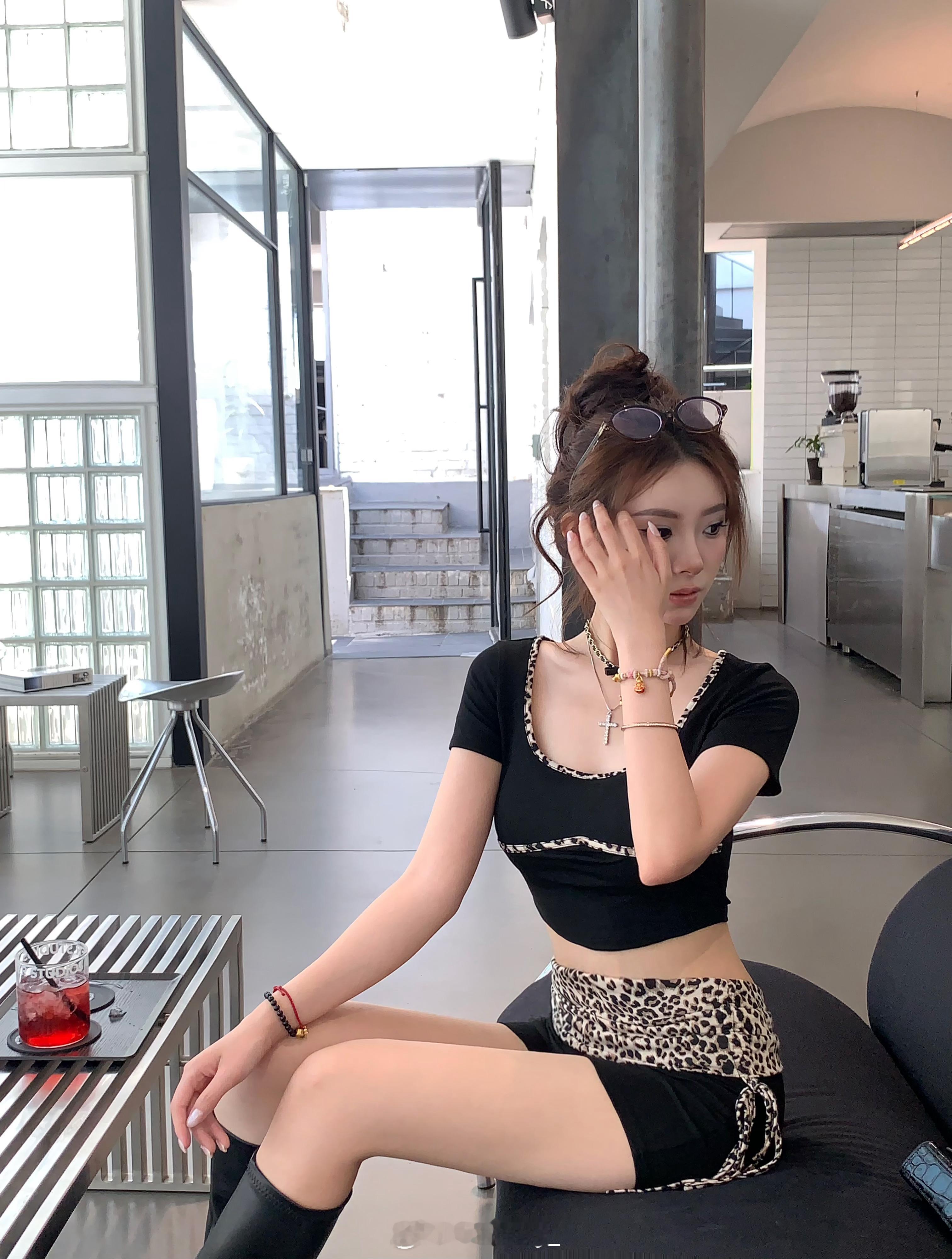 𝑩𝒂𝒄𝒌 𝒕𝒐𝟮𝟬𝟬𝟬𝒔 ♠️  ​​​