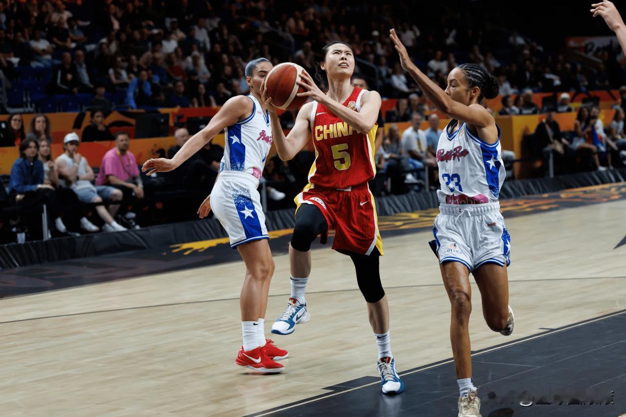 惊心动魄！75-72险胜！中国女篮死里逃生挺进八强，韩旭一己之力扛队赢球🔥
 