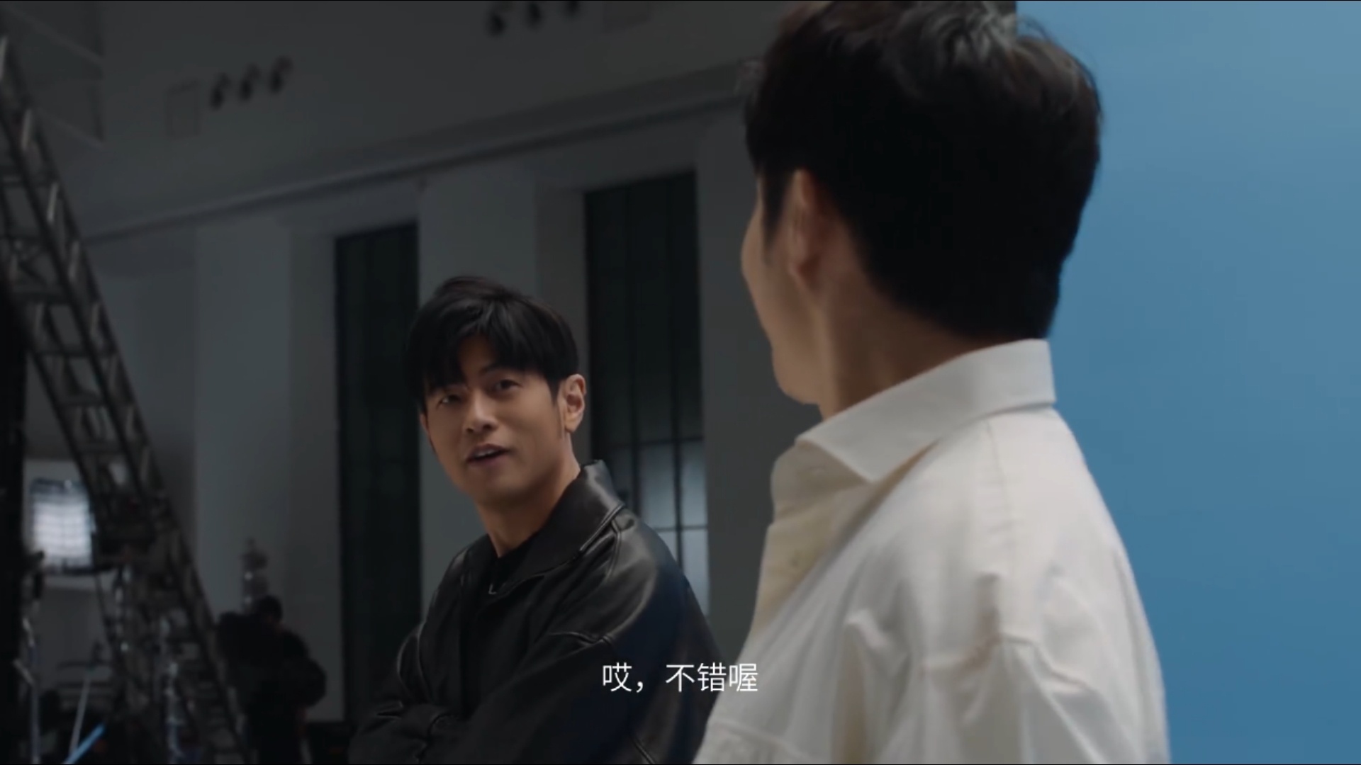 樊振东清唱三年二班获周杰伦认可哎这个超级金满贯樊振东，唱得不错喔 