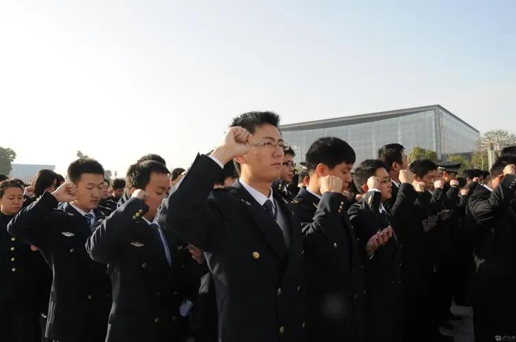 公务员和事业编制怎么选？区别一共3点。

1、单位性质不同。2、考试内容也不一样