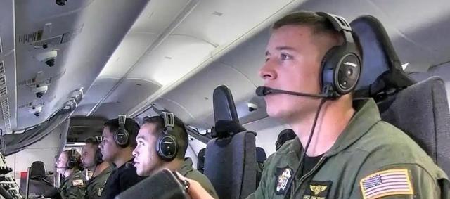 美军傻眼了，解放军在南海布下电子陷阱，外国侦察机一头扎进假信号里，连目标在哪都找