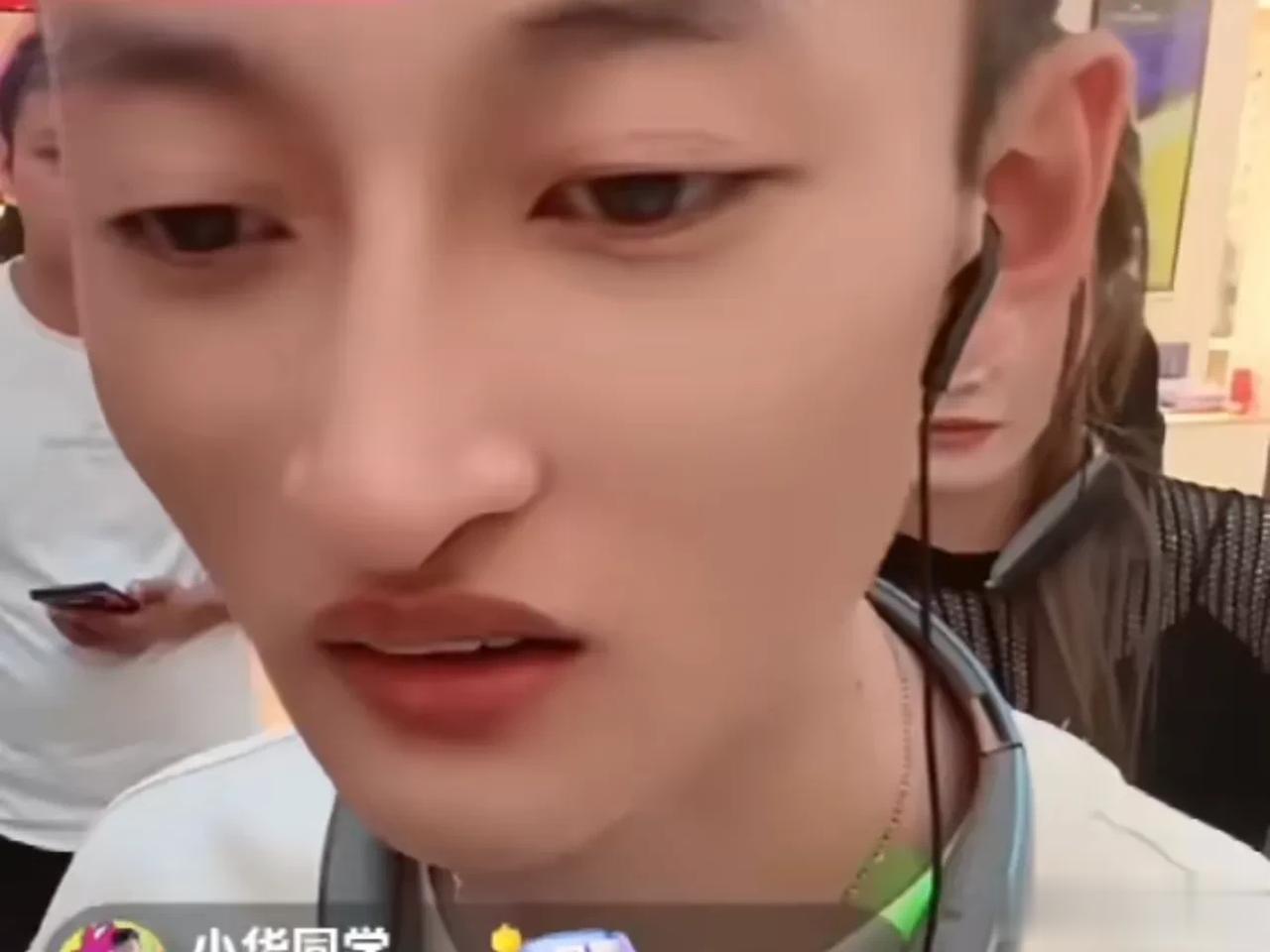 浩南专场祁天道：谁给你带来利益就跟谁处，捧辛巴，踩老葛，埋汰这帮过气网红兄弟。给
