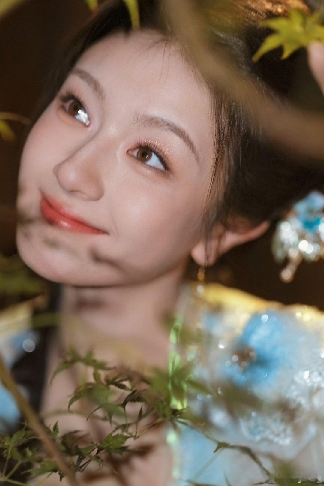 爱奇艺发了鞠婧祎赵今麦李兰迪 鞠婧祎赵今麦李兰迪爱奇艺中秋物料月圆佳节好剧集结，