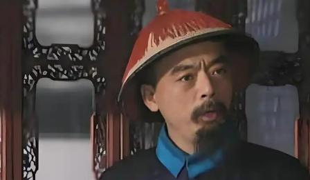 雍正年间，京城发生一桩震惊满朝文武的大事。当朝大学士、形同宰相的尹泰，被皇帝降下