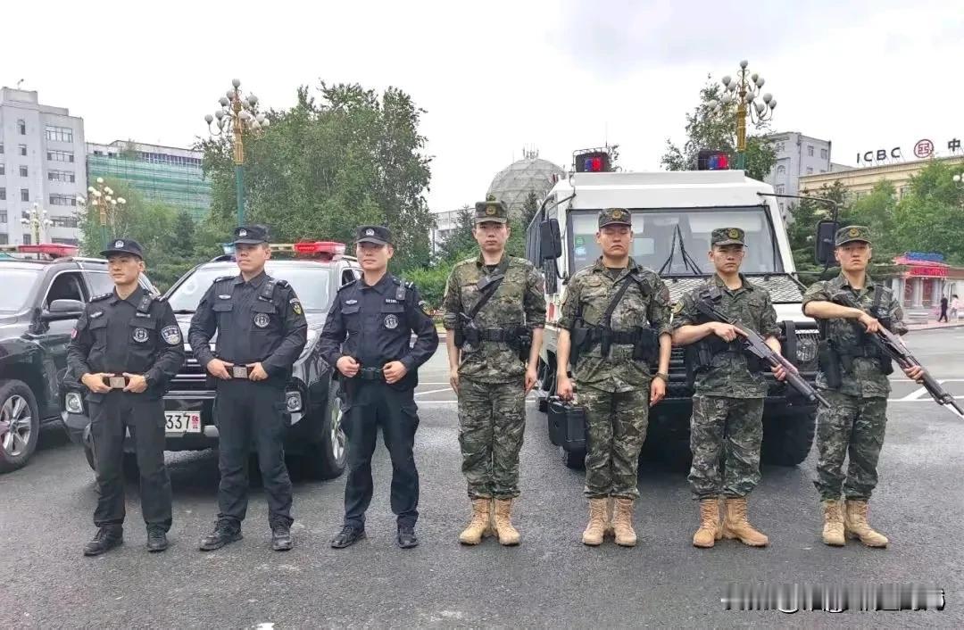 警察时间去哪儿了？

周一到周五：上班
周六到周日：加班
八小时以内：上班
八小