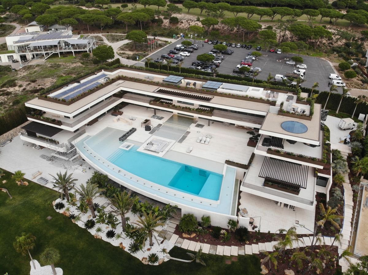 我罗的退役生活都已安排妥当。C罗将在退役后搬进一座价值3000万欧元的超级豪宅。