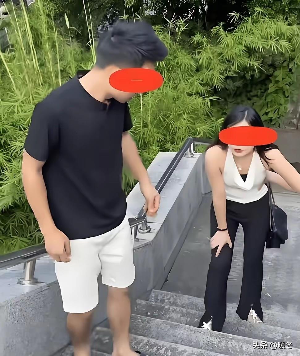 一男子带着小三出门爬山，正亲热着呢，半路直接遇上了自己老婆。

可老婆一点没发火