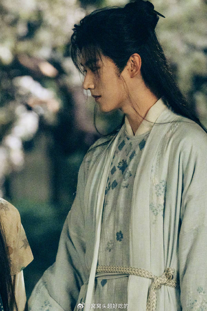 周柯宇这部剧拍完应该没人说他古装不适配了 ​​​