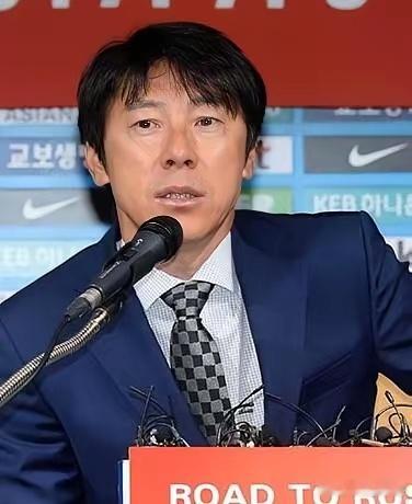 重磅！韩国足协副主席申台龙想执教国足国足帅位频被质疑，今天终于有人主动“请缨”！
