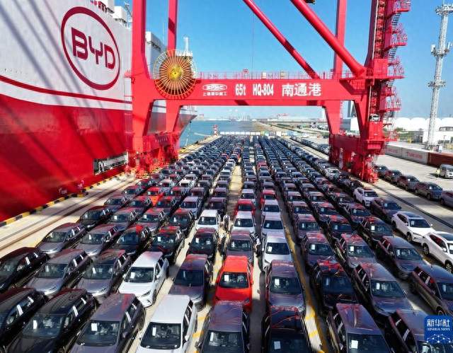 纯燃油车跌破50%，马斯克感叹：门槛跨过了，对面站着的是中国