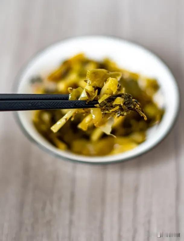 孩子成家，老人怎么活更精彩
之前小区里认识的张叔，儿子刚结婚那阵天天往小两口家里