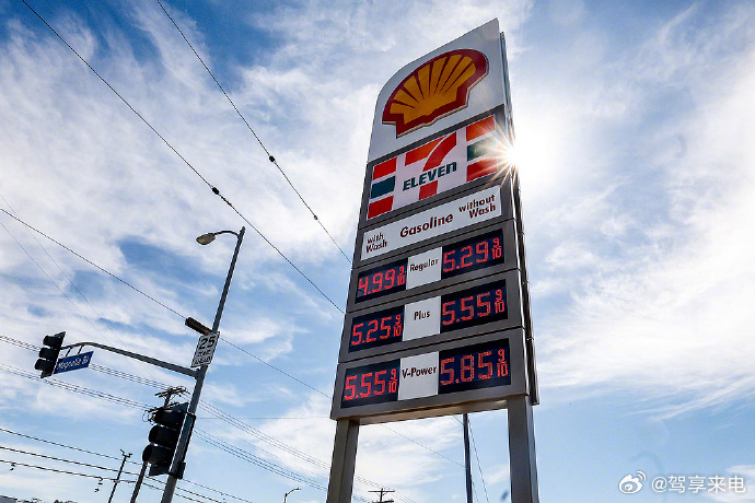 美国汽油价格触及2023年来最高水平海外油价炸了！美国汽油均价飙升至3.84 美