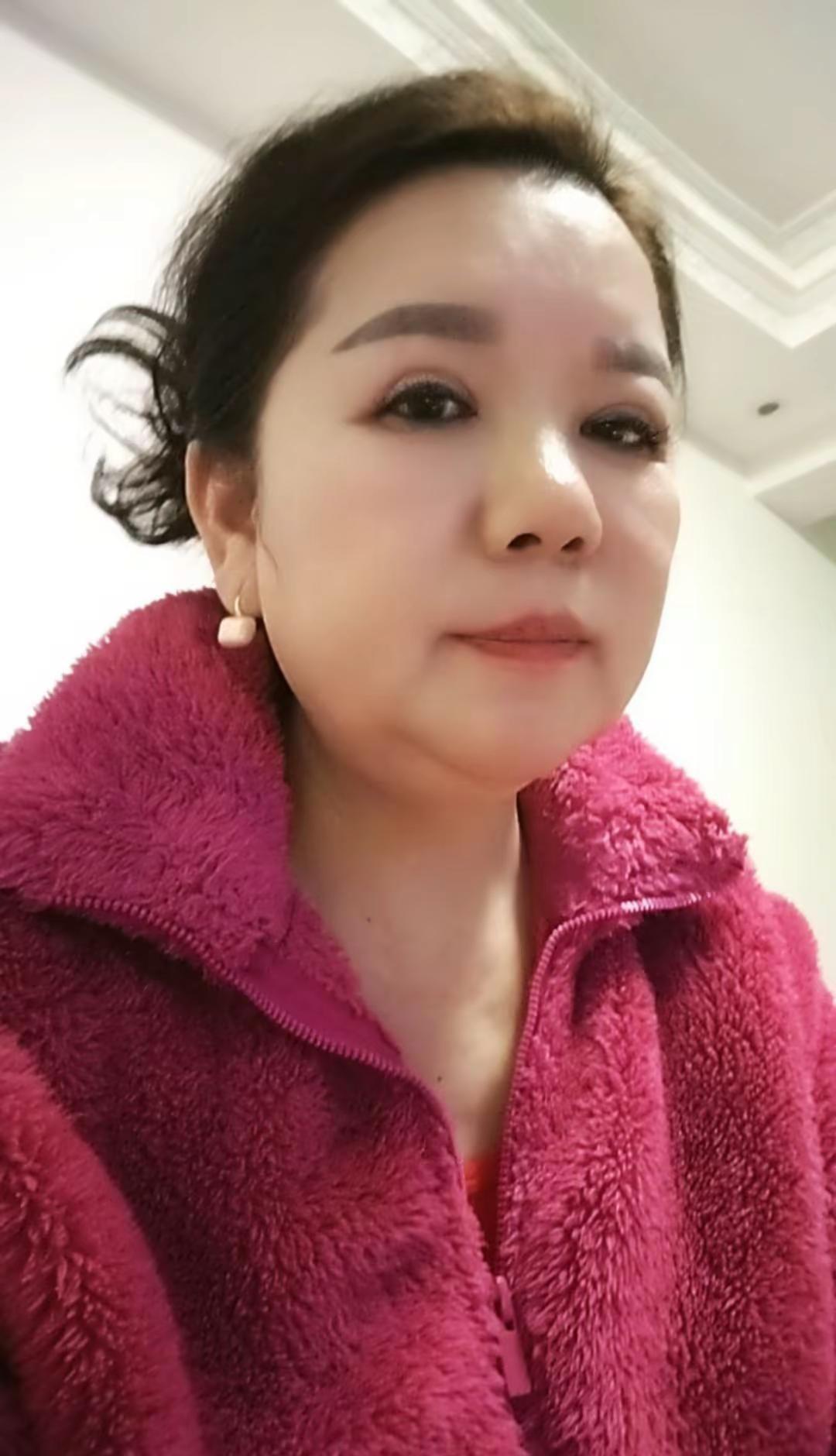 心平，言慢，行稳，福气自生。事不揽，理不辩，人不等，不望不追也不停，沉心，颔首，